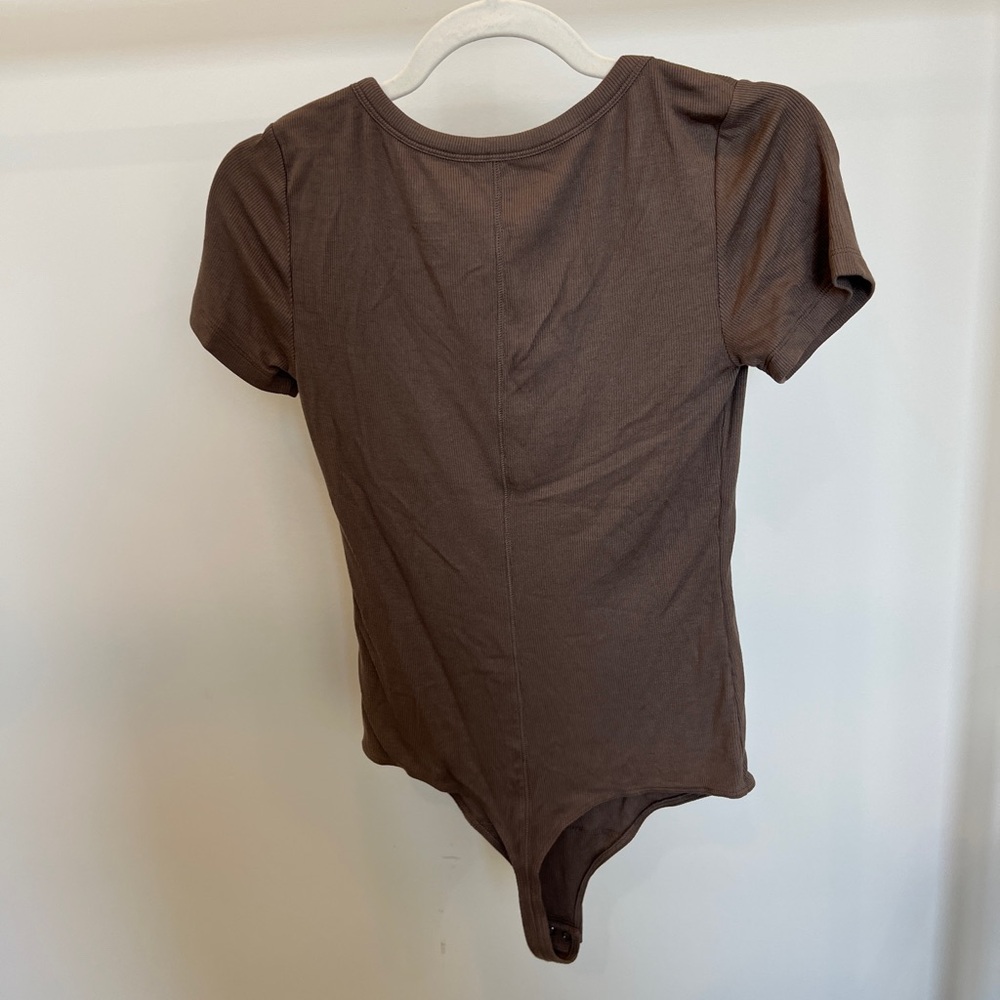 Nuuds Brown Short Sleeve slinky Women's Bodysuit - Picture 4 of 4